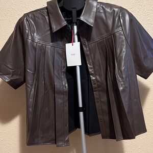 Brown vegan leather button up pleated shirt by Voy women’s small